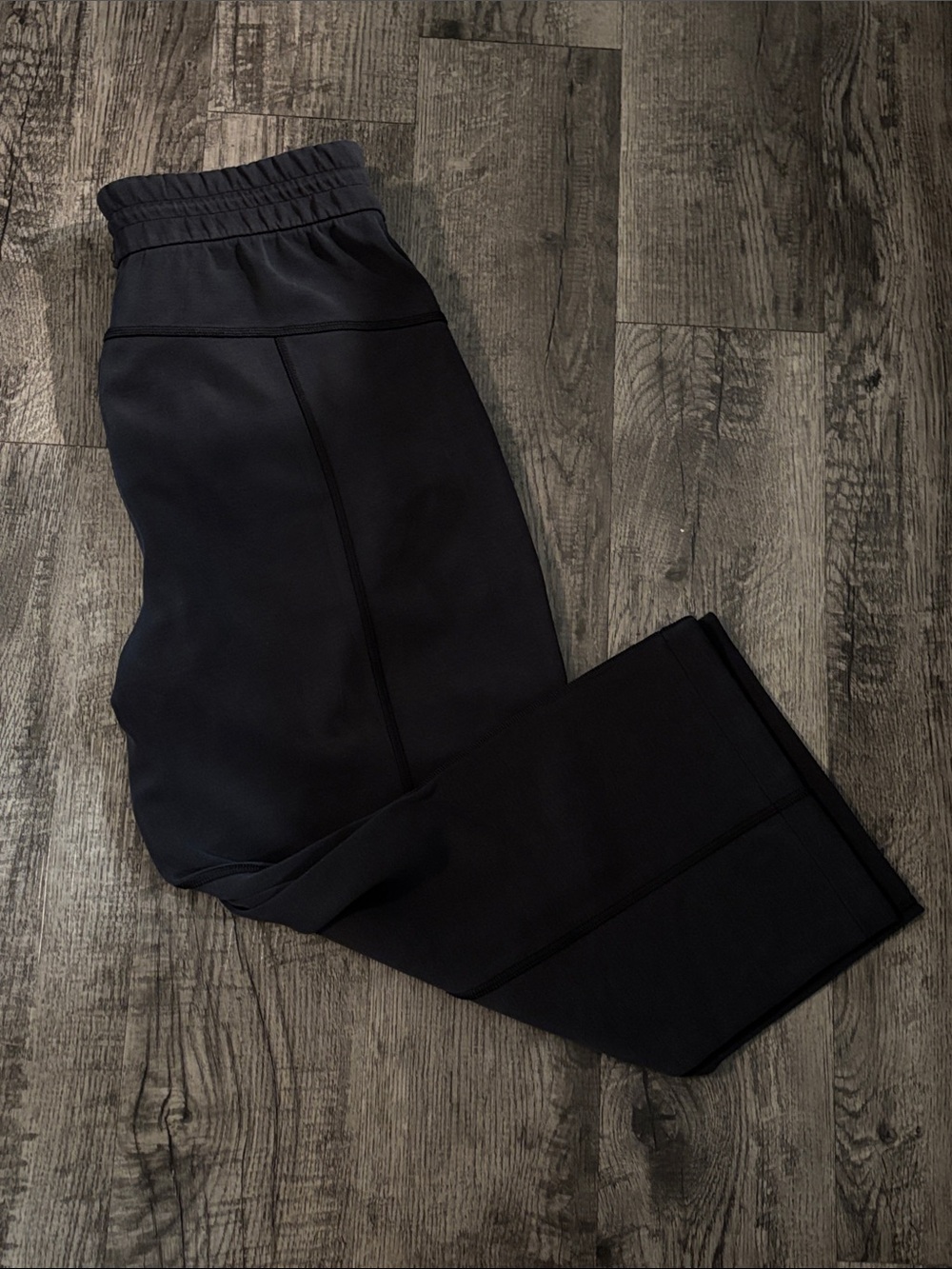 Lululemon SoftStreame Wide-Leg Sweatpants - Cropped - Black/Grey - Size 12